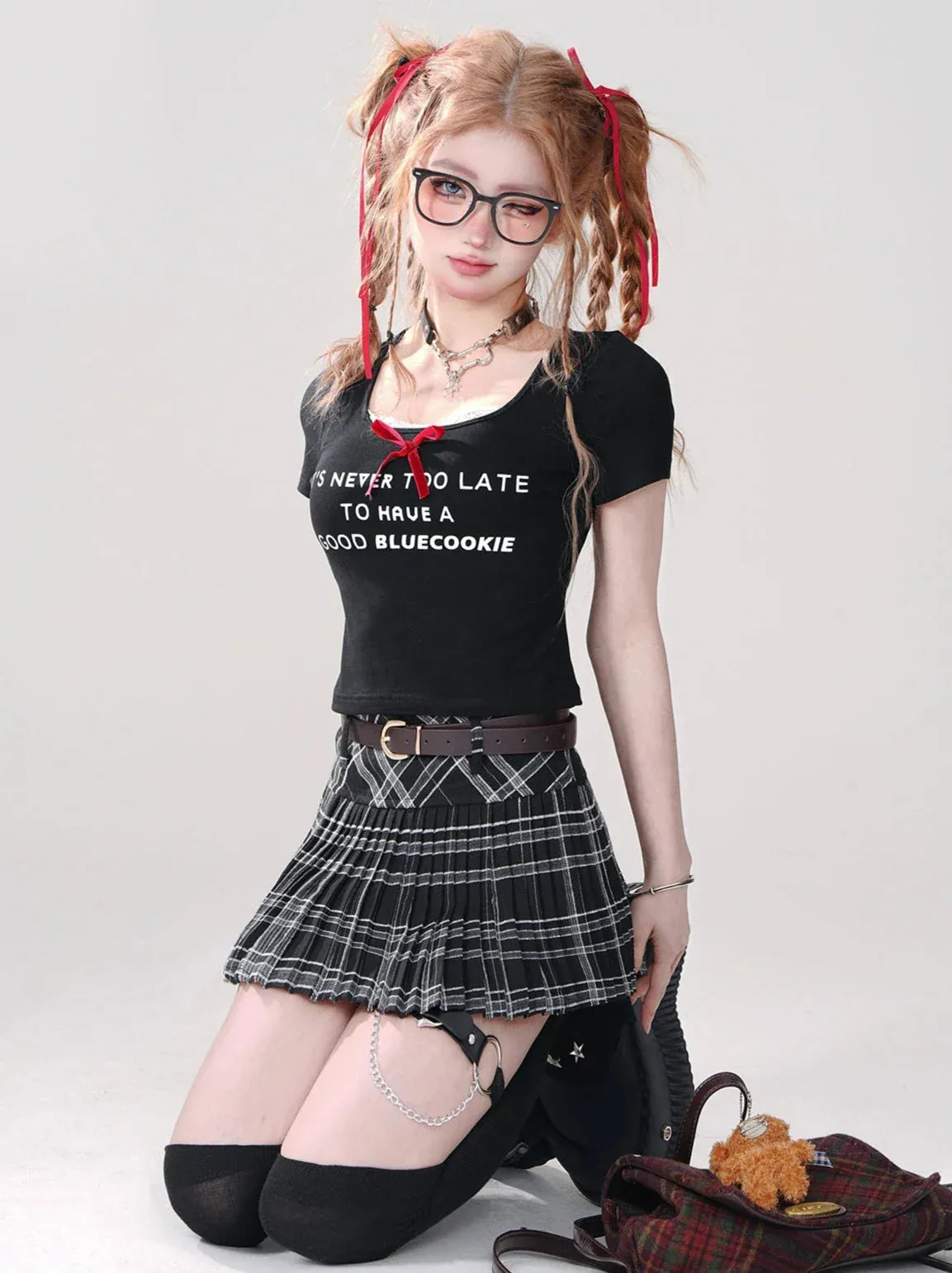 Ribbon Black Generation Cropped Logo First T-Shirt