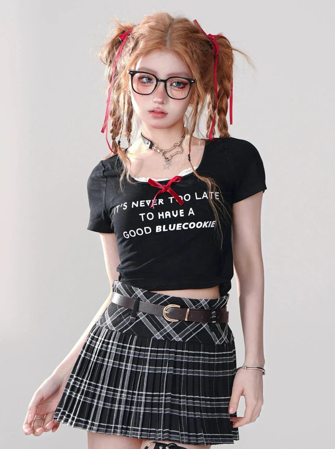 Ribbon Black Generation Cropped Logo First T-Shirt