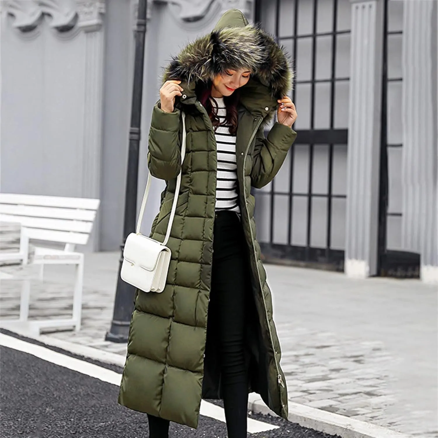 Women's Long Puffer Coat Plus Size Winter Padded Down Jacket with Belt Plush Hooded Fluffy Warm Maxi Quilted Jackets